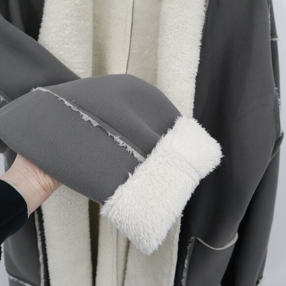 Mavericks Faux Shearling Jacket Womens M/L Gray Rich Auntie Core Cozy Lounge NWT - Picture 9 of 16